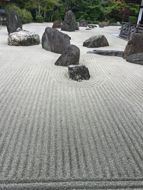 Ryoan-ji rock garden
